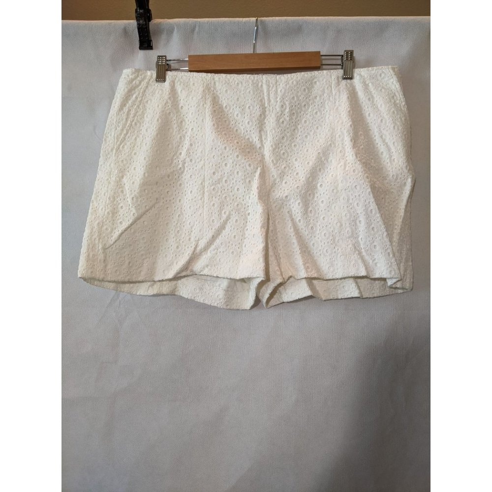 Pappagallo White 100% Cotton Eyelet Casual Shorts Size 16
